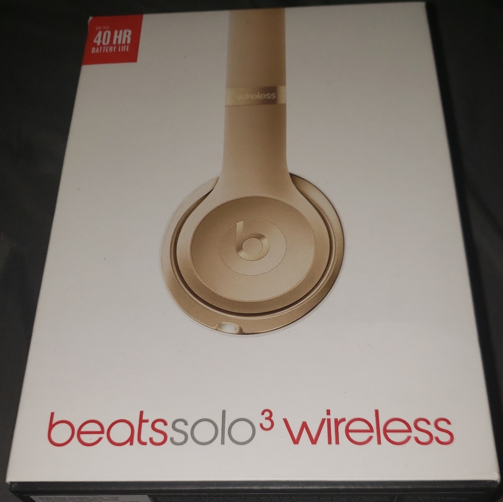 Beats solo 3 gold